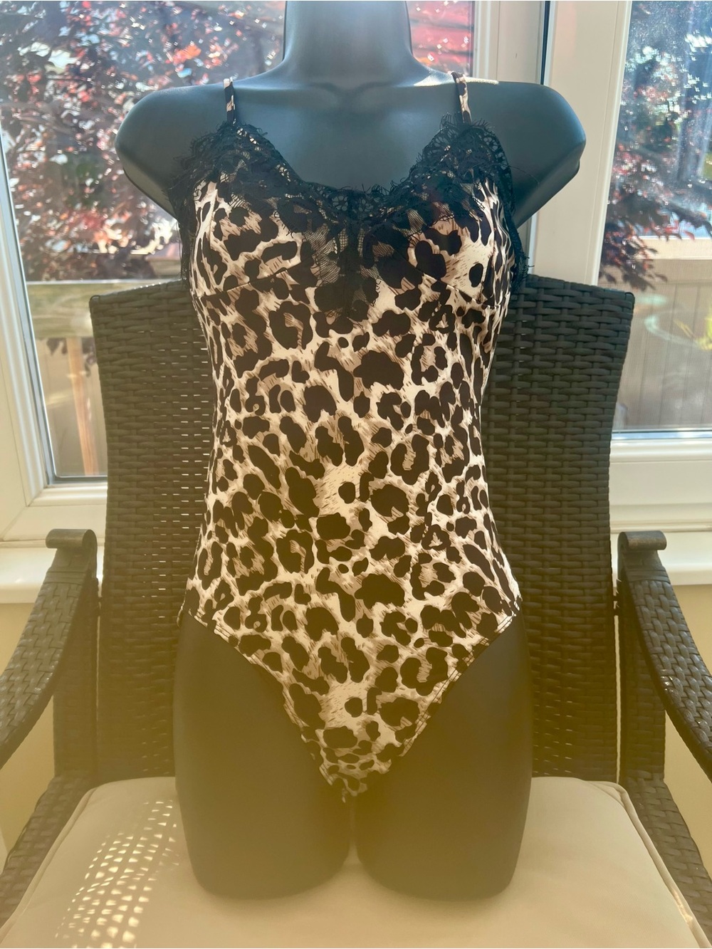 SHEIN Leopard-Print Lace Trim Bodysuit